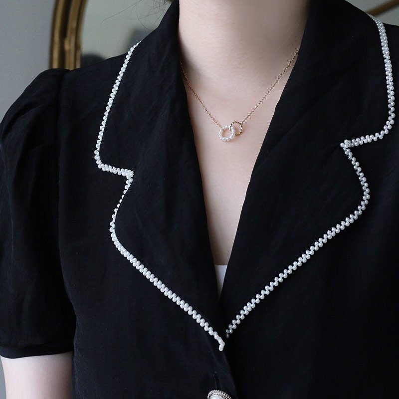 Freshwater Pearl Necklace Interlocking Circles Necklace Button Shape Pearls Beaded Linked Rings Pendant Necklace