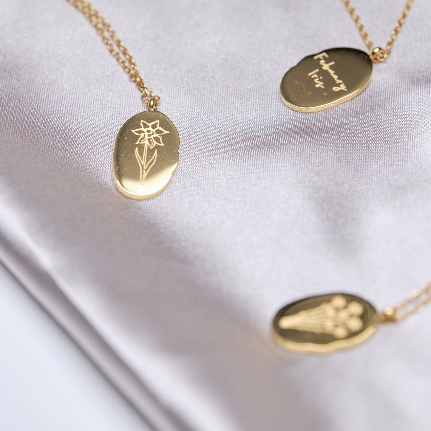 Personalized Birth Flower Necklace, Mother's Day Gift Gold Birth Month Flower necklace gift, birthday gift necklace birthflower gift pendant