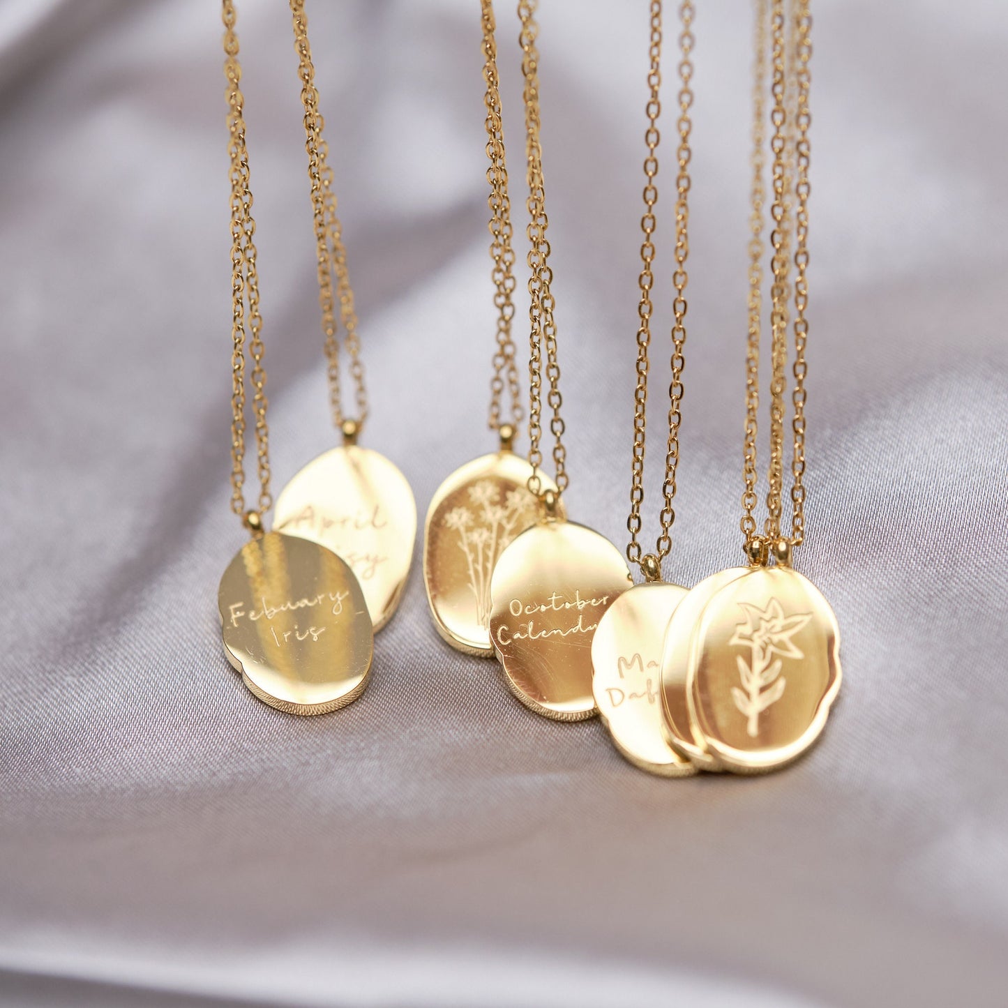 Personalized Birth Flower Necklace, Mother's Day Gift Gold Birth Month Flower necklace gift, birthday gift necklace birthflower gift pendant