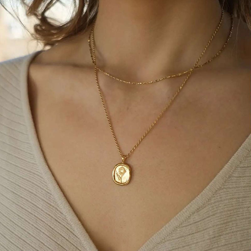 Gold Sunflower Oval Necklace, 18k Gold Plated Sunflower Jewelry, Flower Jewellery, rope chain necklace, Nature Inspired Floral Tag Necklace