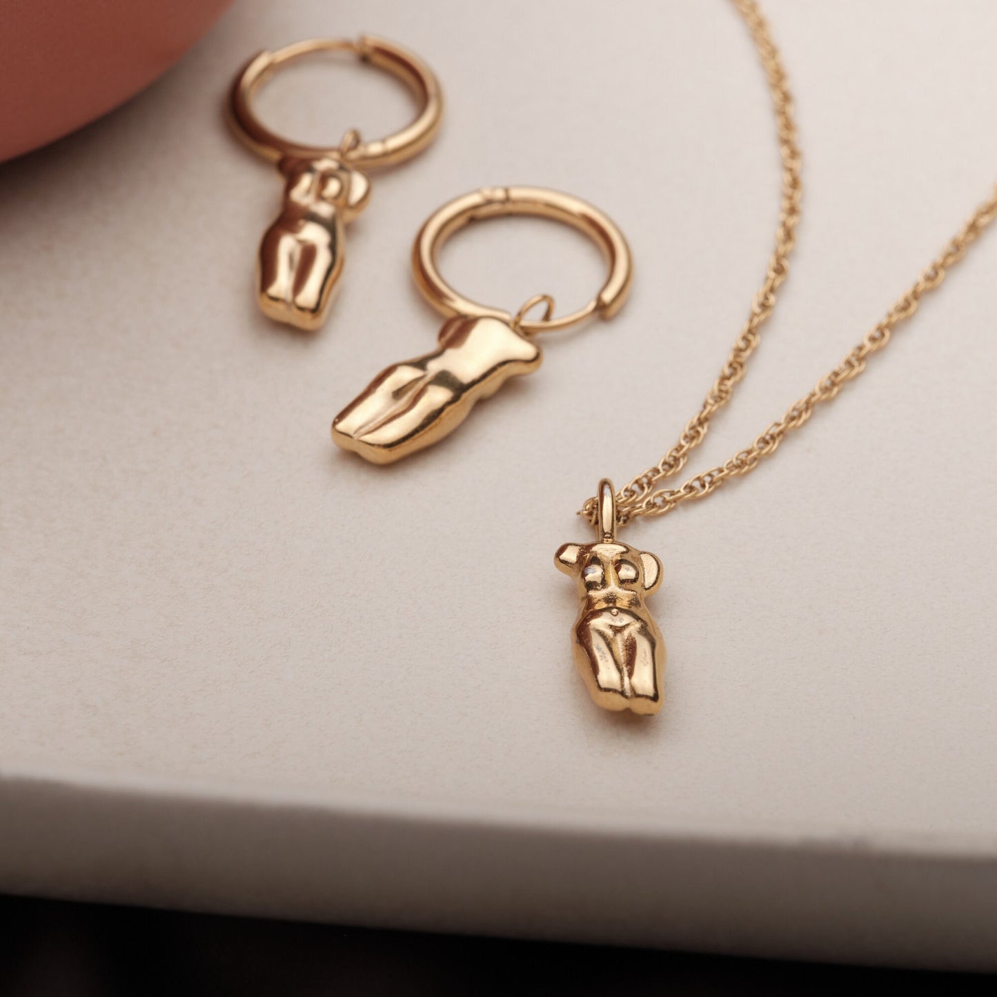 18k Gold Female Silhouette Necklace Aphrodite Venus Women Body Necklace Female Empowerment Necklace Gold Female Figure Necklace Gift for her