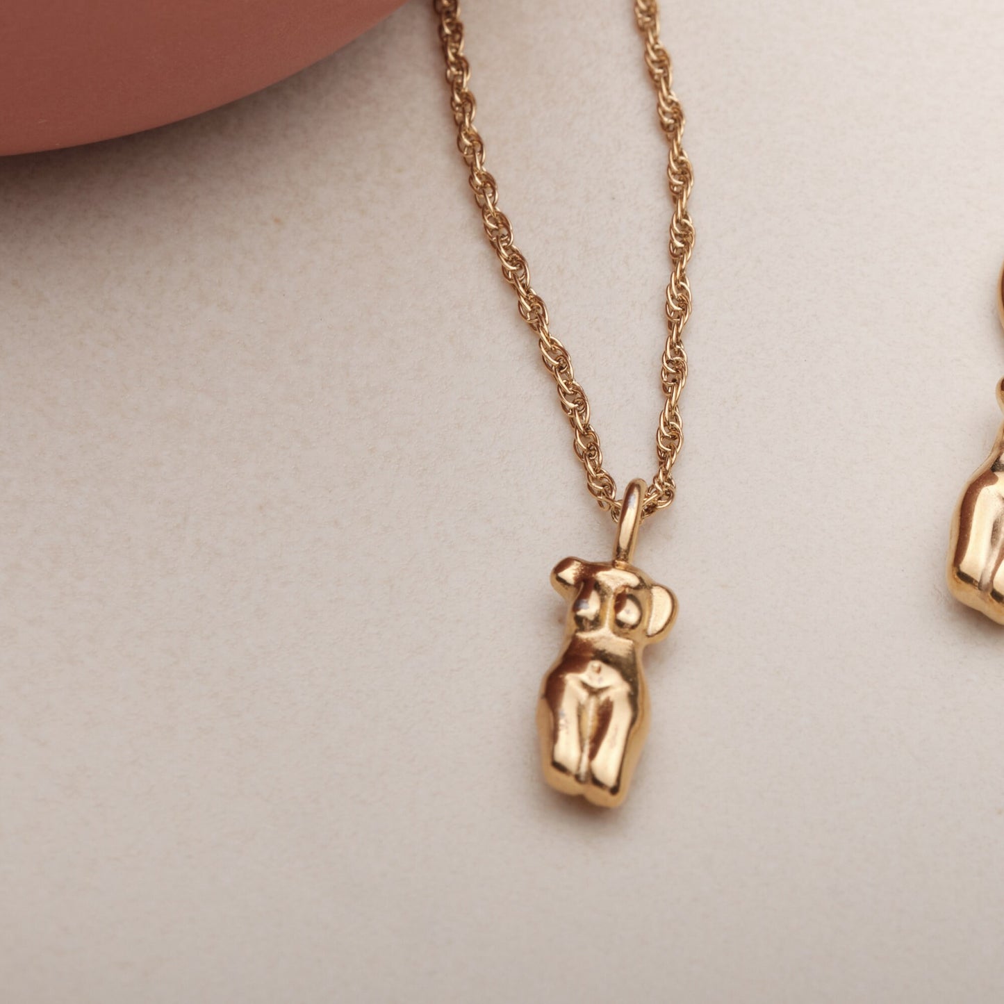 18k Gold Female Silhouette Necklace Aphrodite Venus Women Body Necklace Female Empowerment Necklace Gold Female Figure Necklace Gift for her