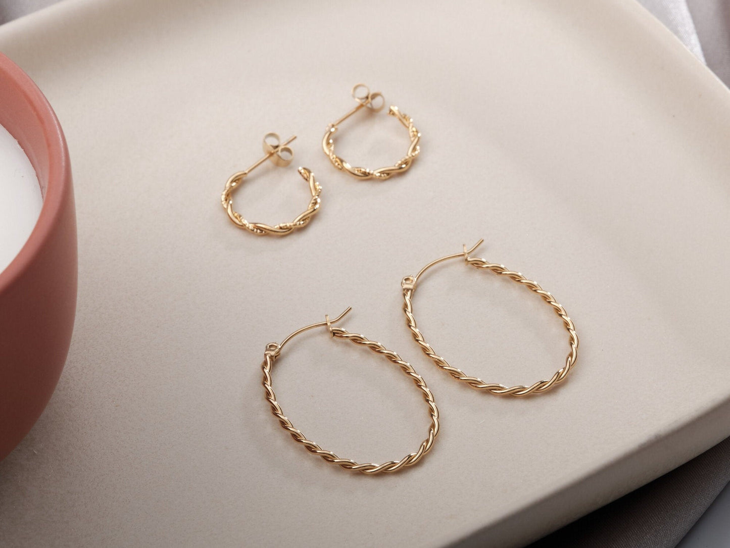 Gold Circle Twisted Hoop, 18k Gold Fill Hoop, Twisted Hoop, Gold Hoop Earrings, Dainty Minimalist Hoops, Gift For Her, Twisted Rope