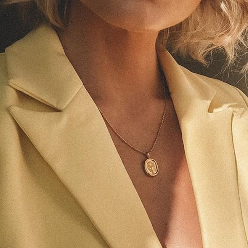 Gold Sunflower Oval Necklace, 18k Gold Plated Sunflower Jewelry, Flower Jewellery, rope chain necklace, Nature Inspired Floral Tag Necklace