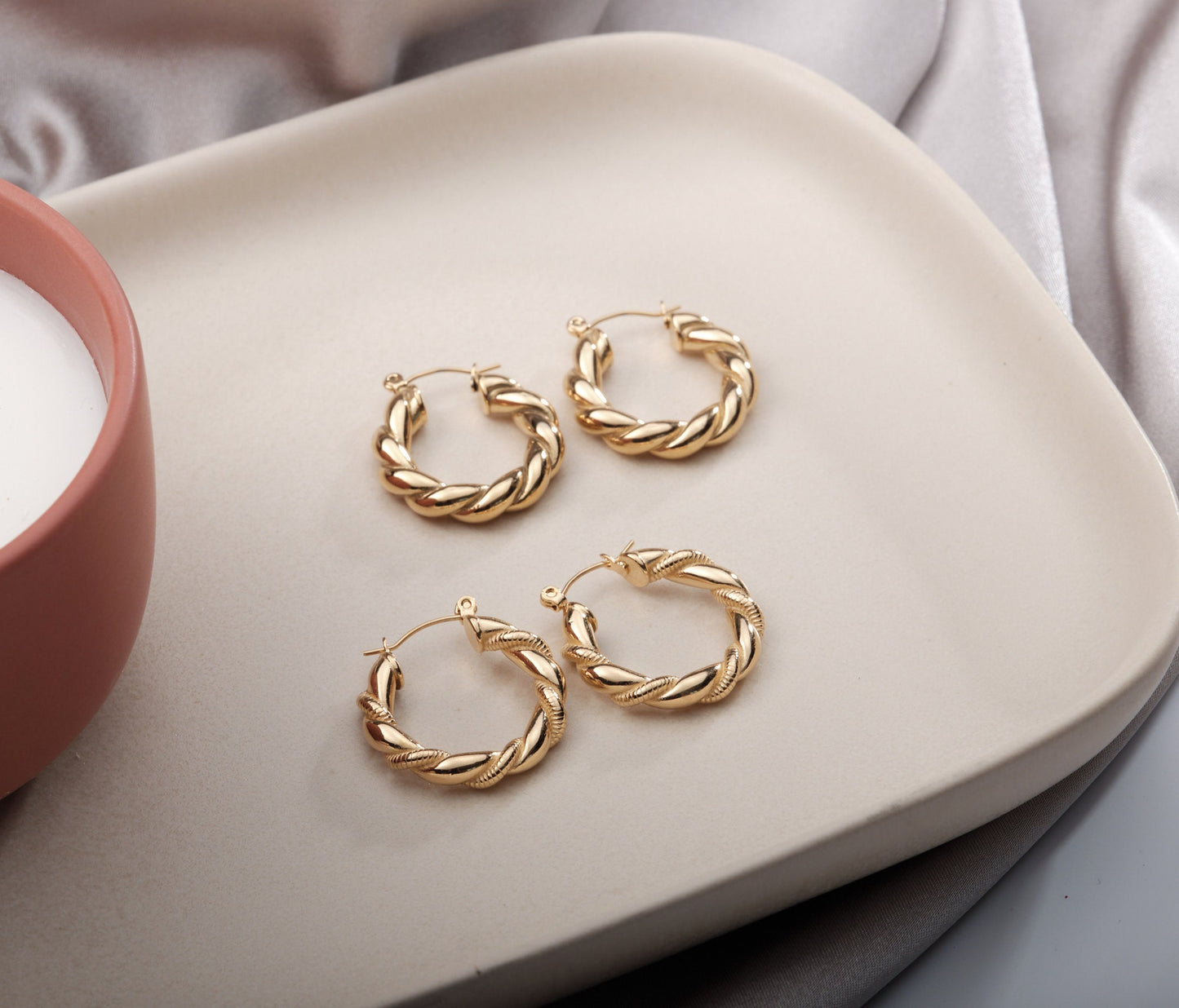 Gold Twisted Hoop, 18k Gold Twist Hoop, Twisted Earring, Gold Hoops, Gold Earrings, Gold Chunky Hoops, Gold Twisted Rope 25mm Diameter