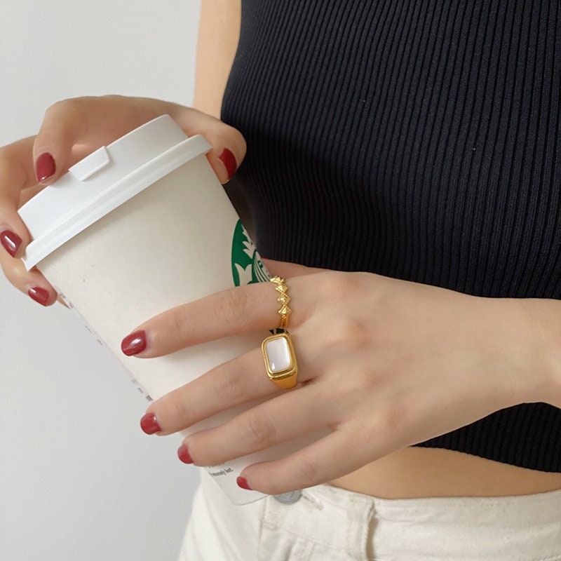18K Gold Mother of Pearl Ring, Statement Ring, White Shell Ring, Stacking Rings, Gold Vintage Ring, Chunky Gold Ring, Square Mother of Pearl