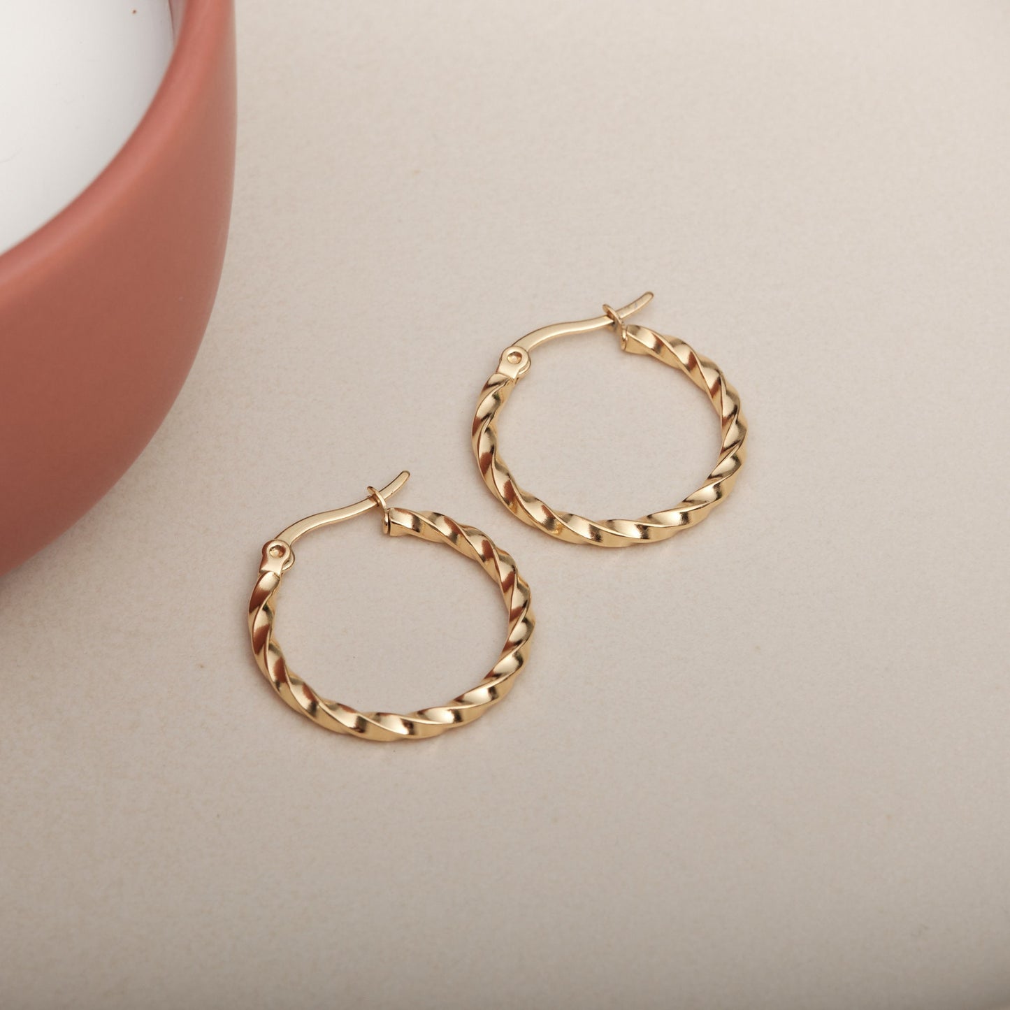 18K Gold Twisted Hoop, 18k Gold Plated Hoops, Gold Twisted Hoop, Gold Hoop Earrings, Dainty Minimalist Hoops, Gold Hoops Twisted Earrings