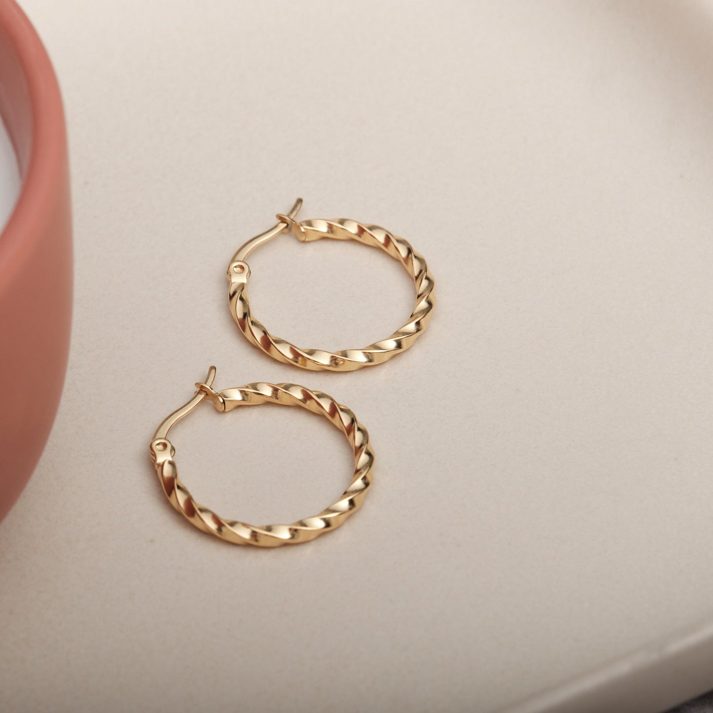 18K Gold Twisted Hoop, 18k Gold Plated Hoops, Gold Twisted Hoop, Gold Hoop Earrings, Dainty Minimalist Hoops, Gold Hoops Twisted Earrings