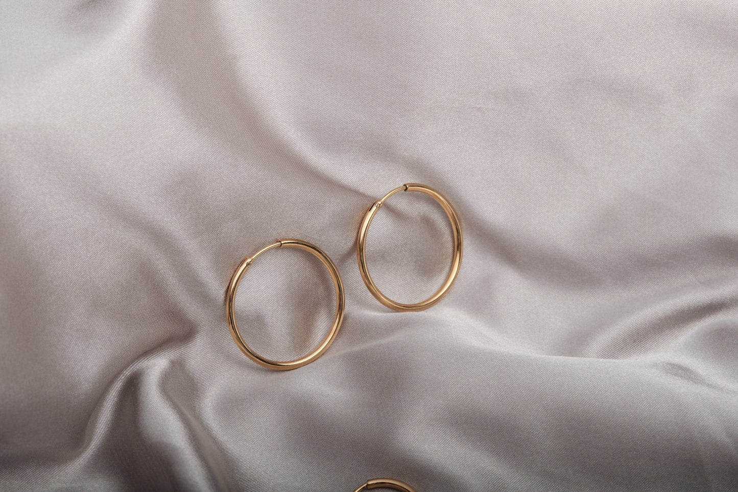 Dainty Gold Hoop Earrings 18K Gold PVD Minimalist Design Daily Jewelry Unique Gift for Mom and Friends Thin Hoops Bridesmaid Gift