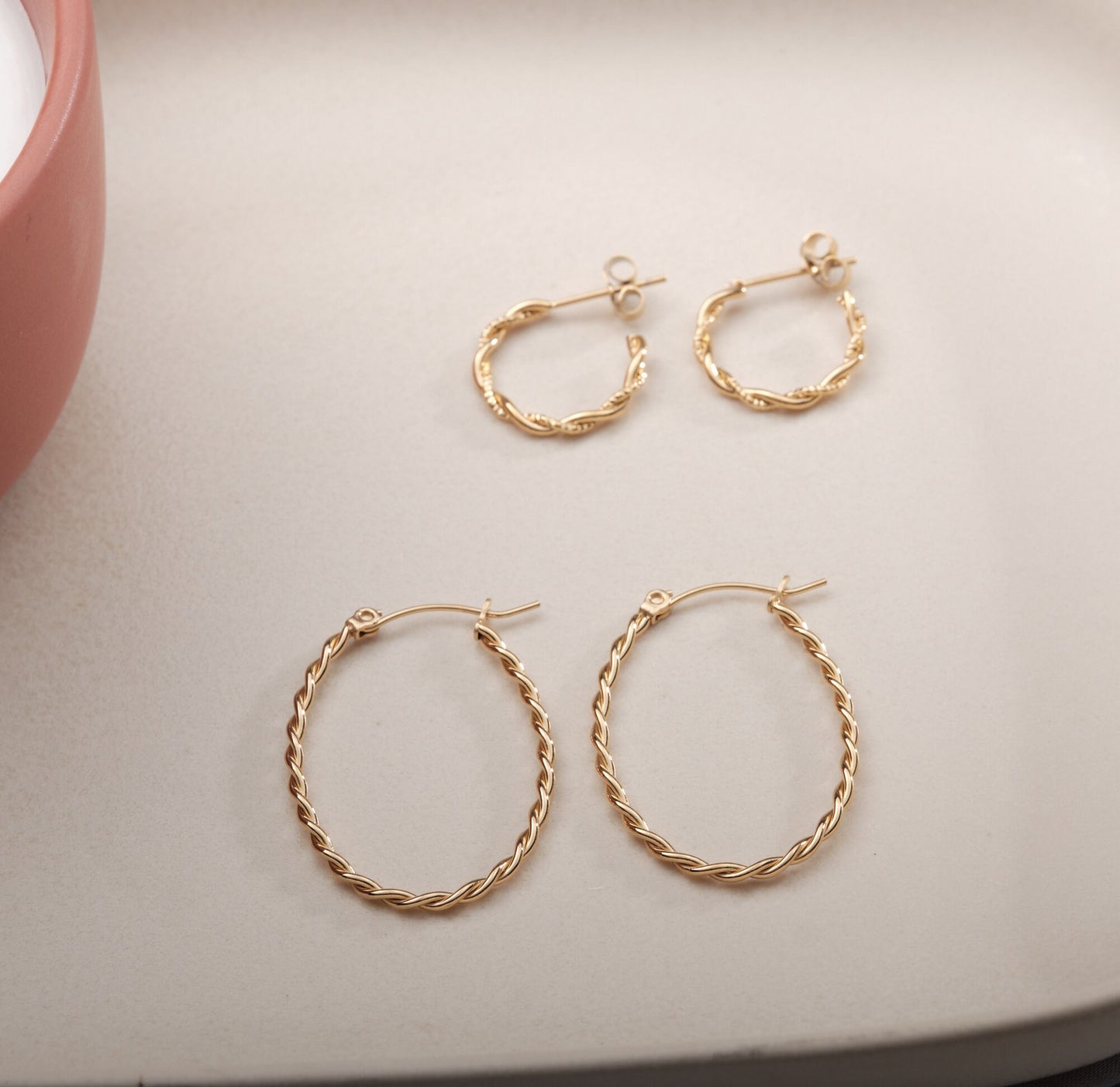 Gold Circle Twisted Hoop, 18k Gold Fill Hoop, Twisted Hoop, Gold Hoop Earrings, Dainty Minimalist Hoops, Gift For Her, Twisted Rope