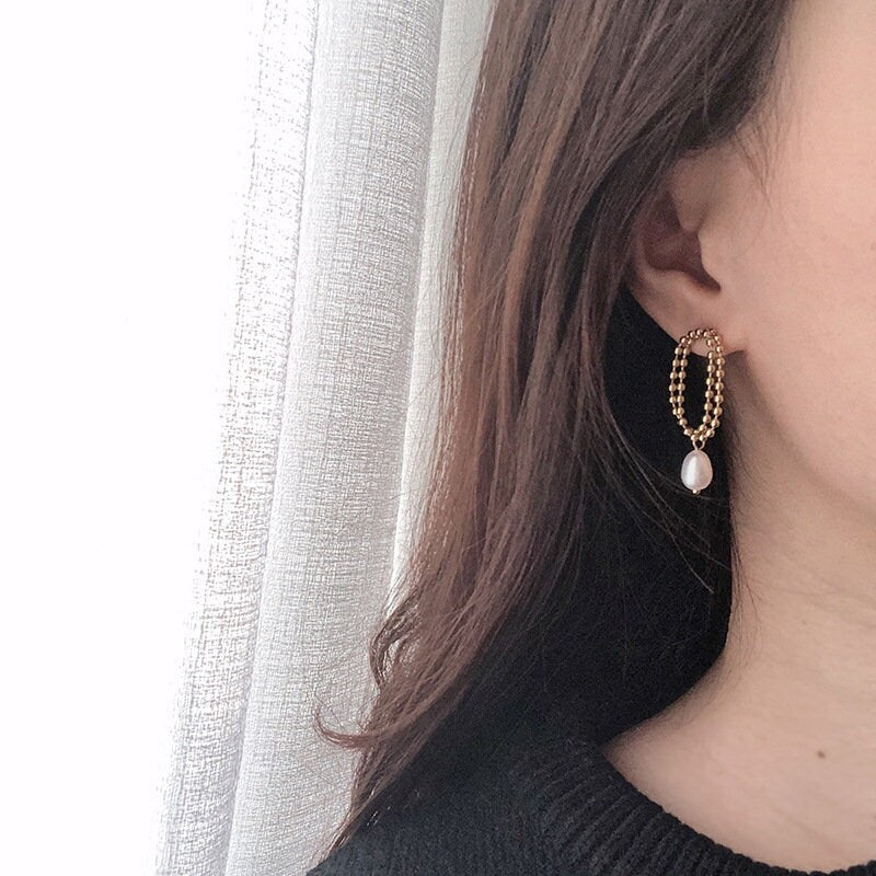 Freshwater Pearl Hoop Earrings, Pearl Drop Jewelry, Bridesmaid Gift, Pearl Dangle Hoop Pearl Earrings,Dainty Hoops,Huggie Hoop Earrings