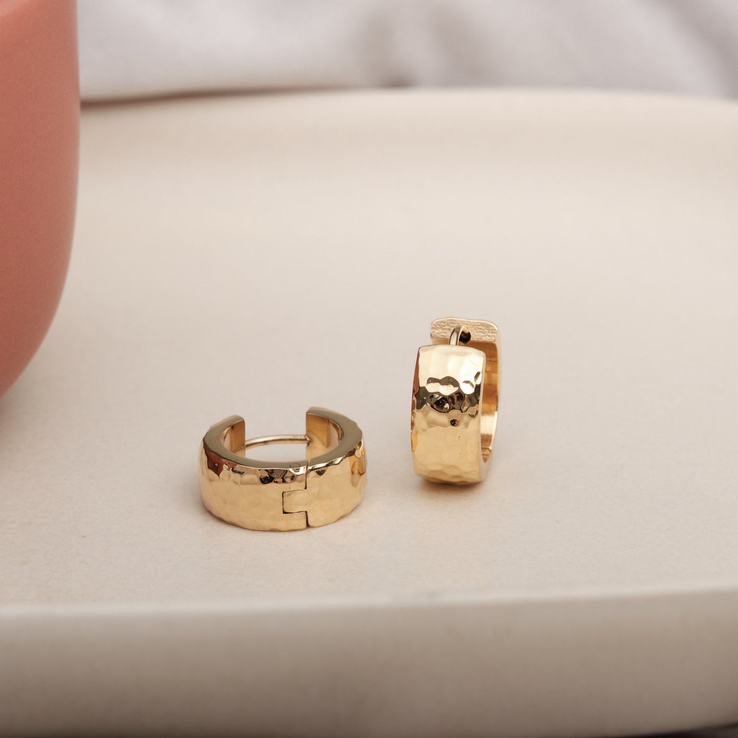 18K Gold Hammered Chunky Hoop Earrings, Gold Hammered Huggies, Gold Chunky Hammered Hoops Chunky Earring Chunky Hoops, Gold Huggies