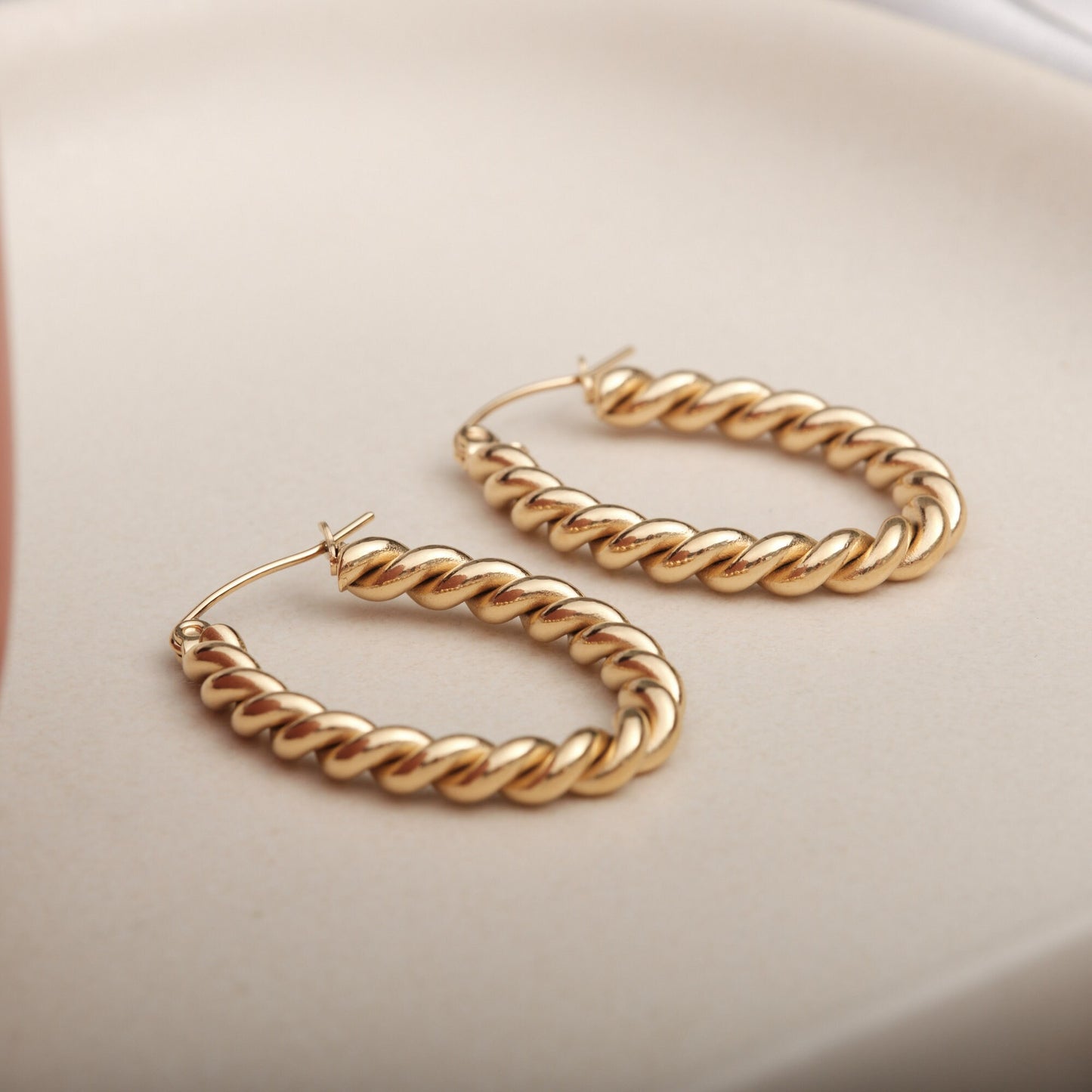 Gold Twist Hoop Earring French Twist Vintage Titanium Oval Earring Hoop Oval Huggie Water and Tarnish Resistant Oval Twisted Hoops