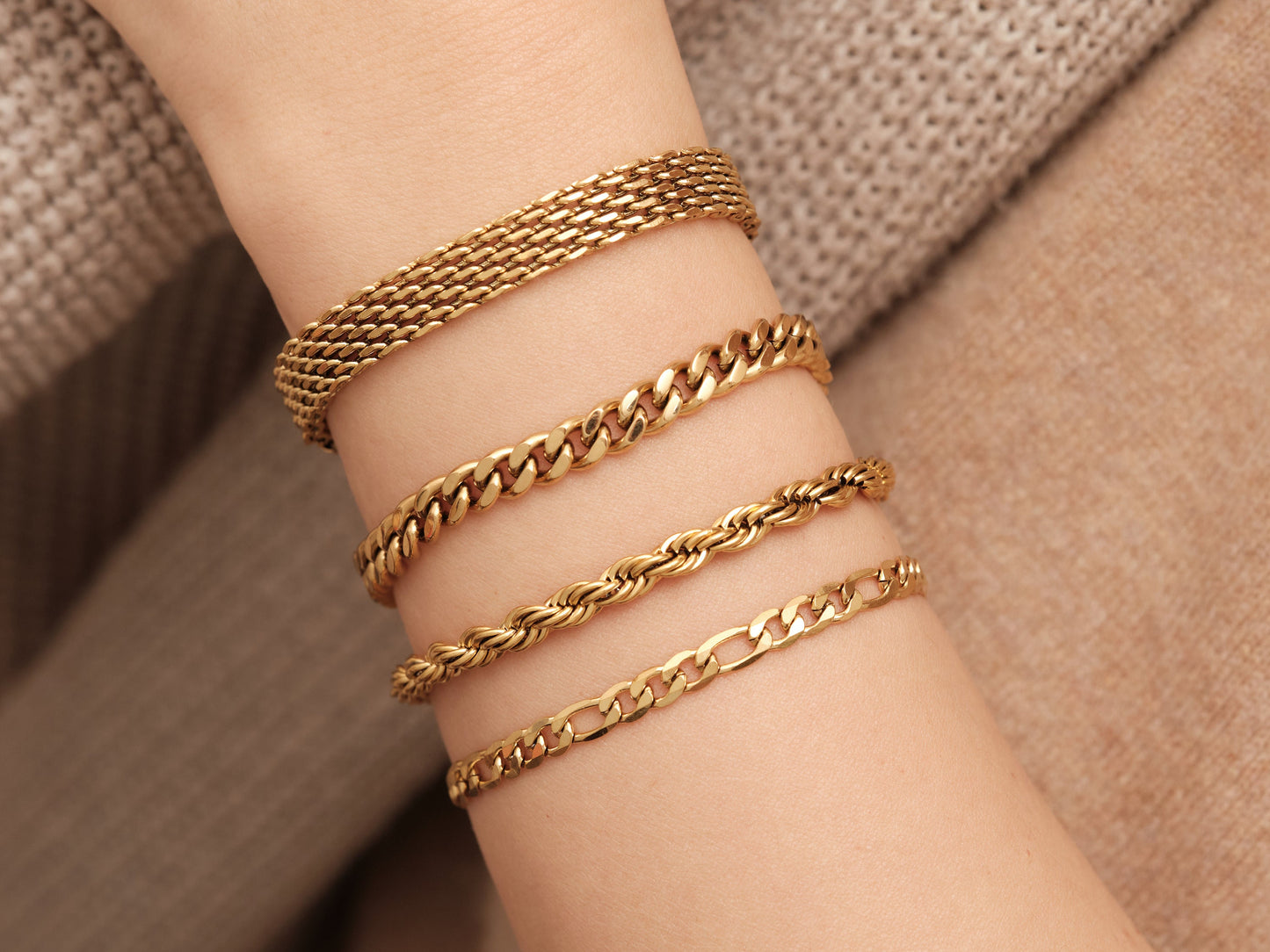 18K Gold Vintage Retro Mesh Bracelet Stainless Steel Chain Bracelet WATERPROOF Jewelry Bracelet Herringbone Chain Women Men Gold Gift