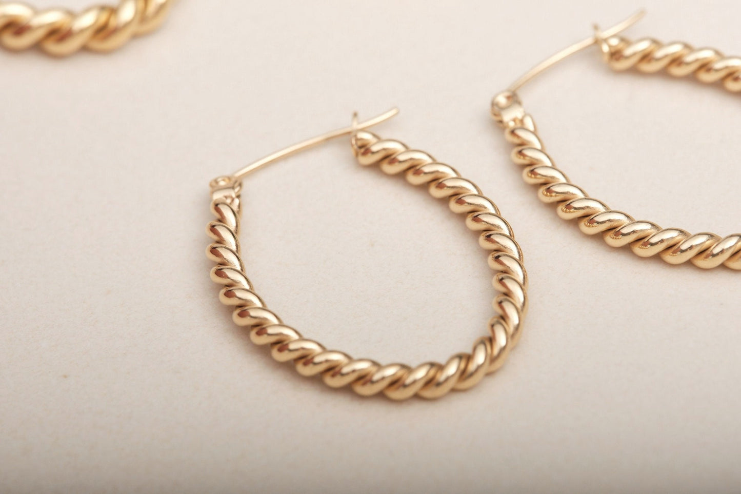 Gold Twist Hoop Earring French Twist hoops Gold Oval Earring Hoops Oval Hoops Twisted Hoops Twisted WATERPROOF Hoops Chunky Twisted