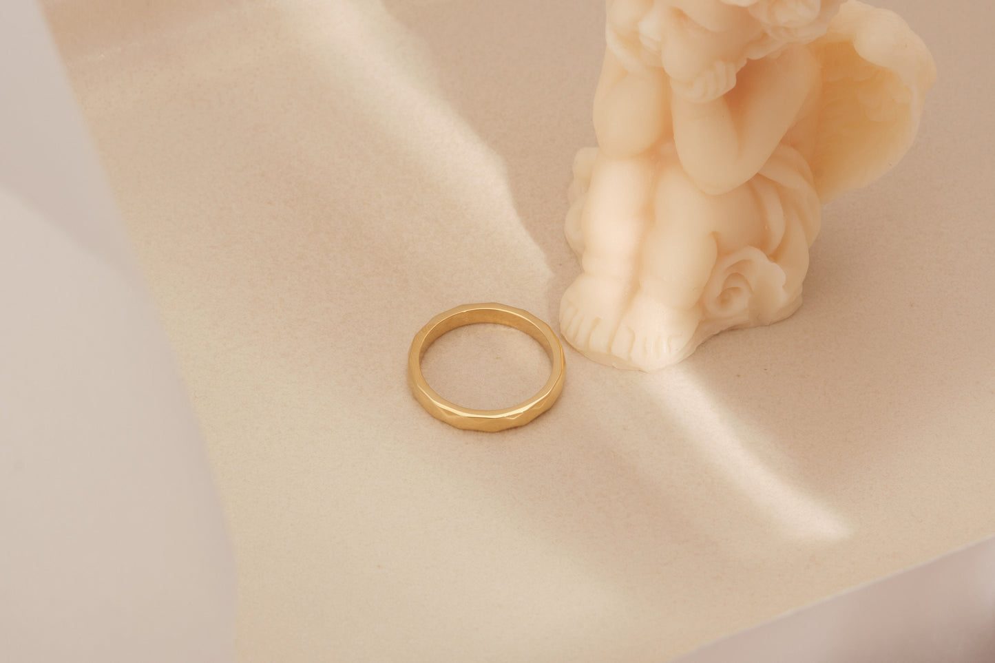 18K Gold Rough Faceted Wedding Ring Textured faceted Ring Gold Hammered Ring Textured Ring Extra Shine Gold Ring Textured Band Gold Ring