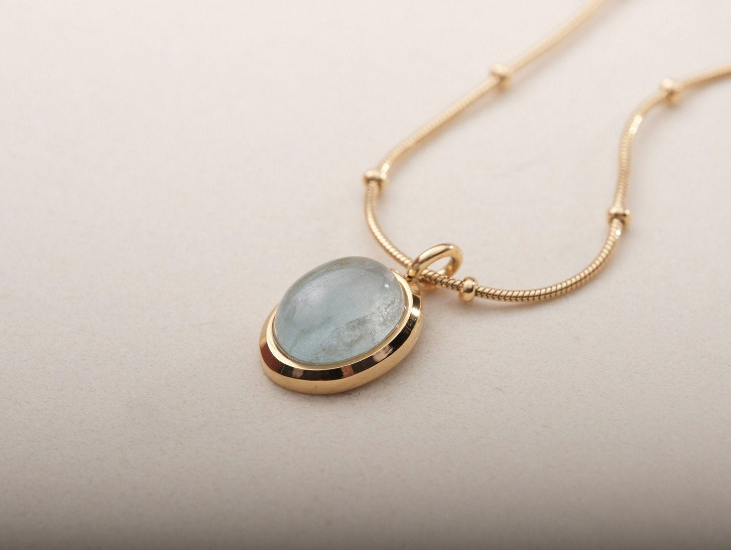 Gold Aquamarine Necklace, Crystal Necklace, March Birthstone, Oval Stone Necklace, Natural Aquamarine Pendant, Blue Agate, Vintage necklace