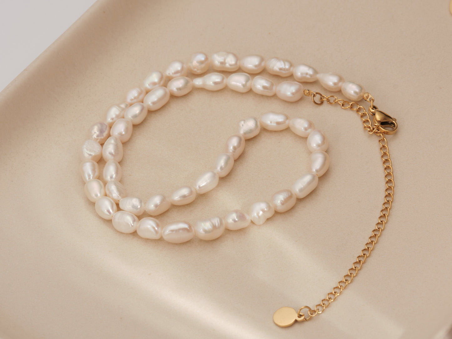 Freshwater pearl strand, Gold Hammered Moon Necklace - Natural Pearl Chain Necklace, Gold moon charm, Freshwater pearl necklace, real pearl