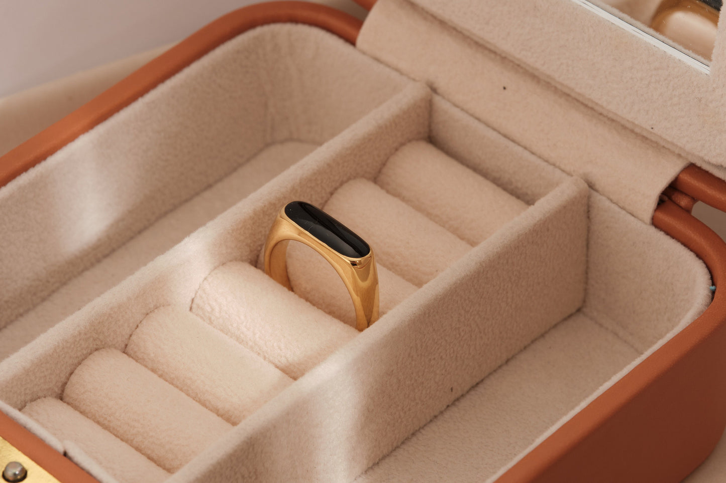 Female Silhouette Ring Aphrodite Venus Women Body Ring Female Empowerment Ring Gold Female Figure Ring Black Enamel Signet Ring Gold ring