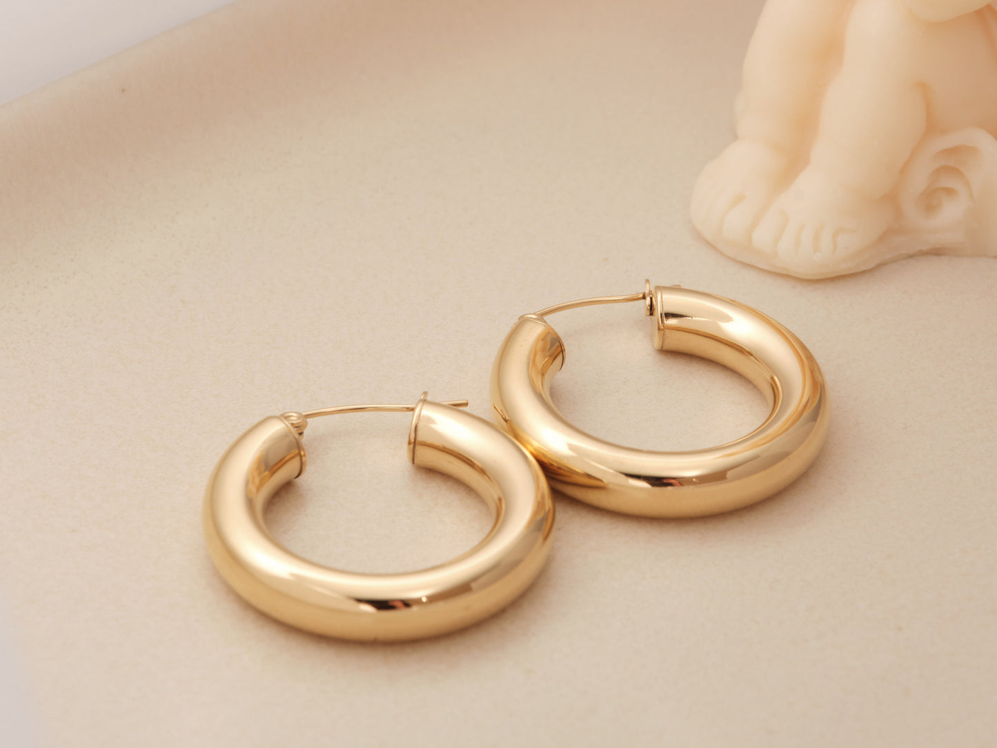 Chunky Gold Hoops,Chunky Hoops, Silver Hoop Earrings,Light Weight Hoops,Tube Hoops, Thick Hoops, Medium Hoop Earrings EXRRA THIN POST
