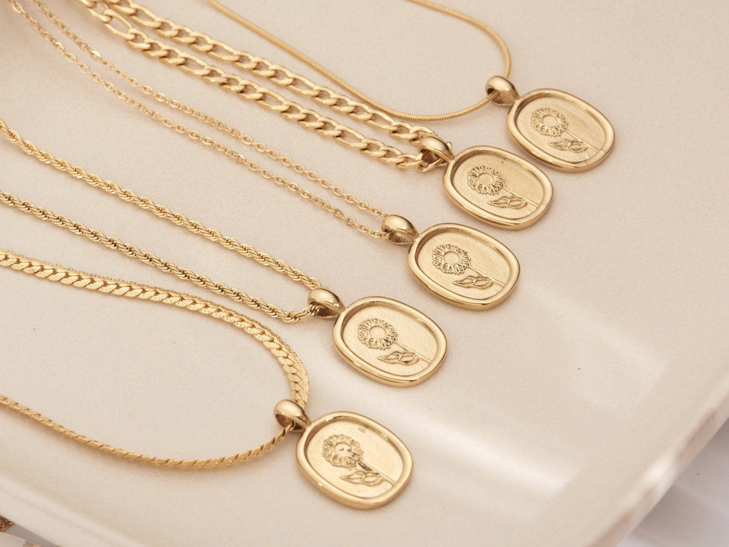 Gold Sunflower Oval Necklace, 18k Gold Plated Sunflower Jewelry, Flower Jewellery, rope chain necklace, Nature Inspired Floral Tag Necklace