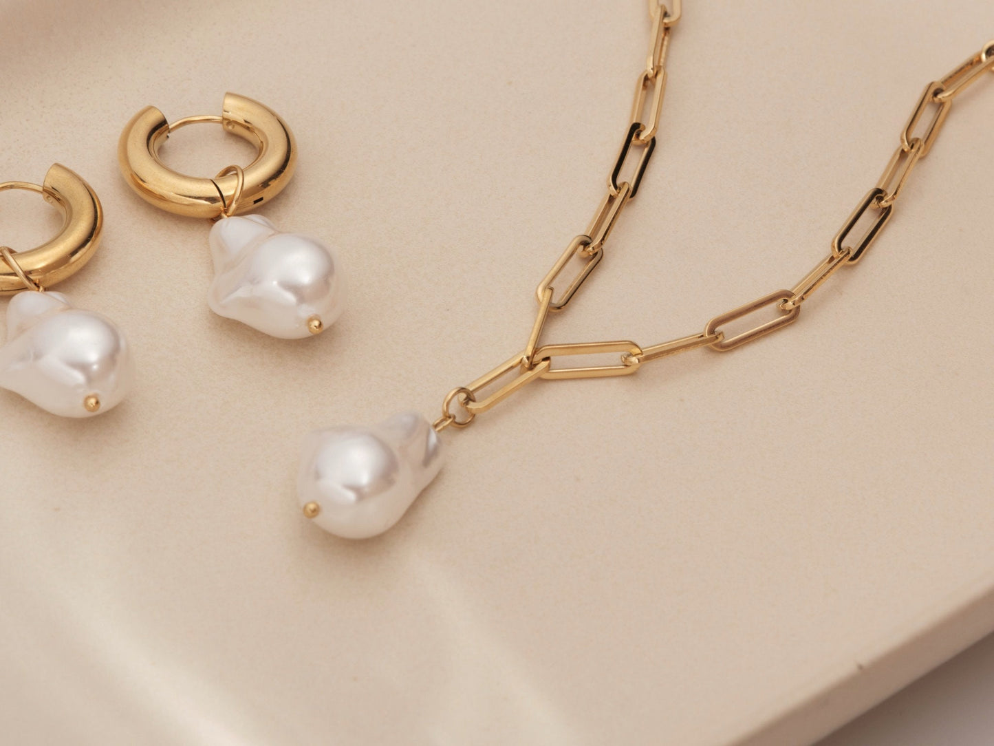 Pearl Hoop Earring Bridal Jewelry Gold Hoop Earrings Baroque Pearl Earrings Gold Hoops Minimalist Jewelry Bridesmaids Gift Set WATERPROOF