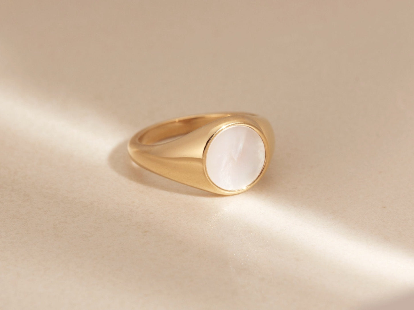 Vintage Gold Ring Stainless Steel inspired Oval Natural White Mother of Shell Signet Rings Gift for Her, WATERPROOF Non Tarnish Ring