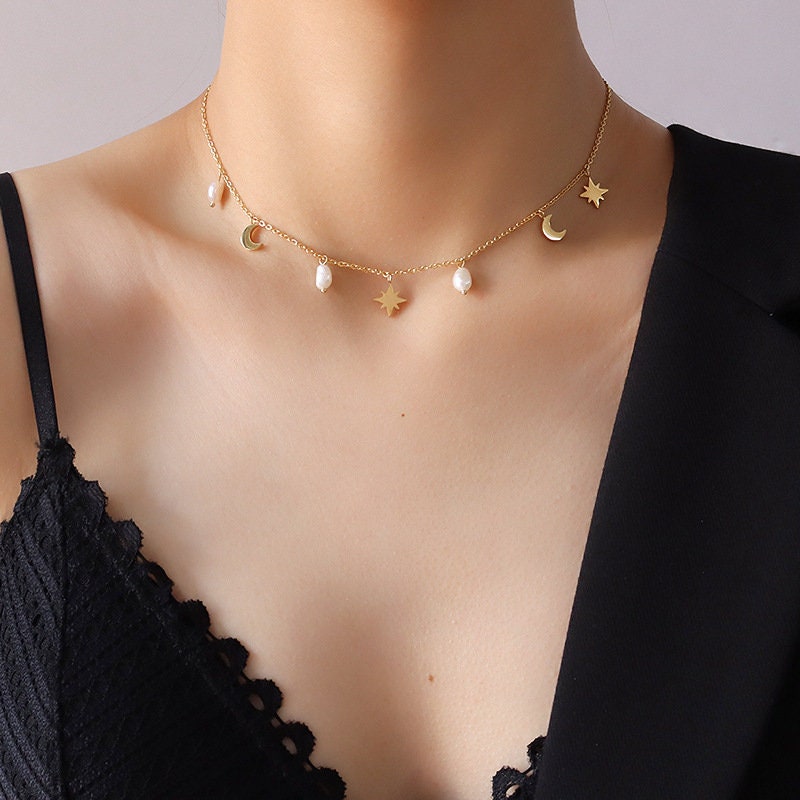 Freshwater Pearl Choker, Gold Star Choker, Gold choker Necklace, Gold Moon Choker, Celetial Necklace, Pearl Necklace Gift for Her waterproof