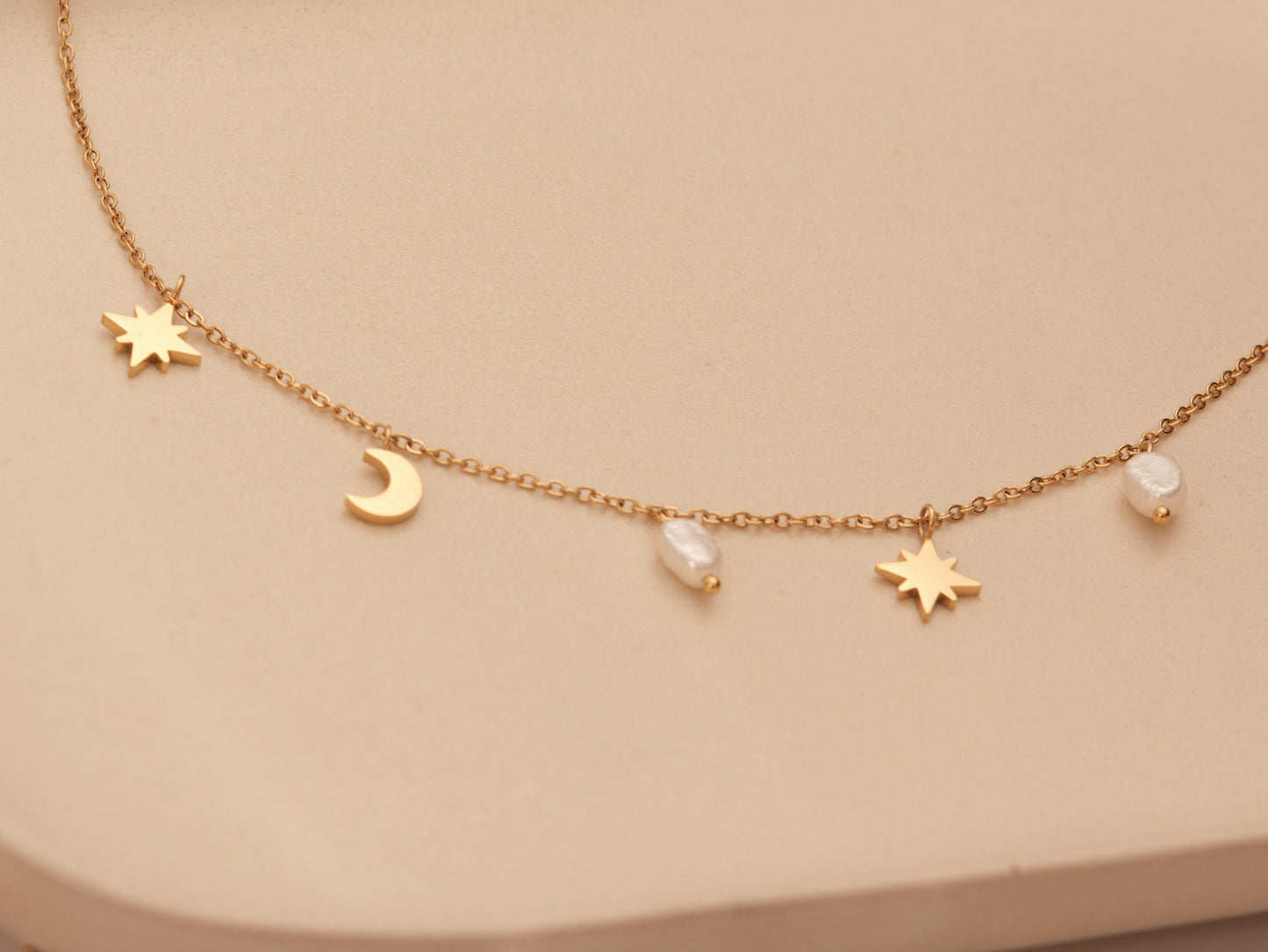 Freshwater Pearl Choker, Gold Star Choker, Gold choker Necklace, Gold Moon Choker, Celetial Necklace, Pearl Necklace Gift for Her waterproof