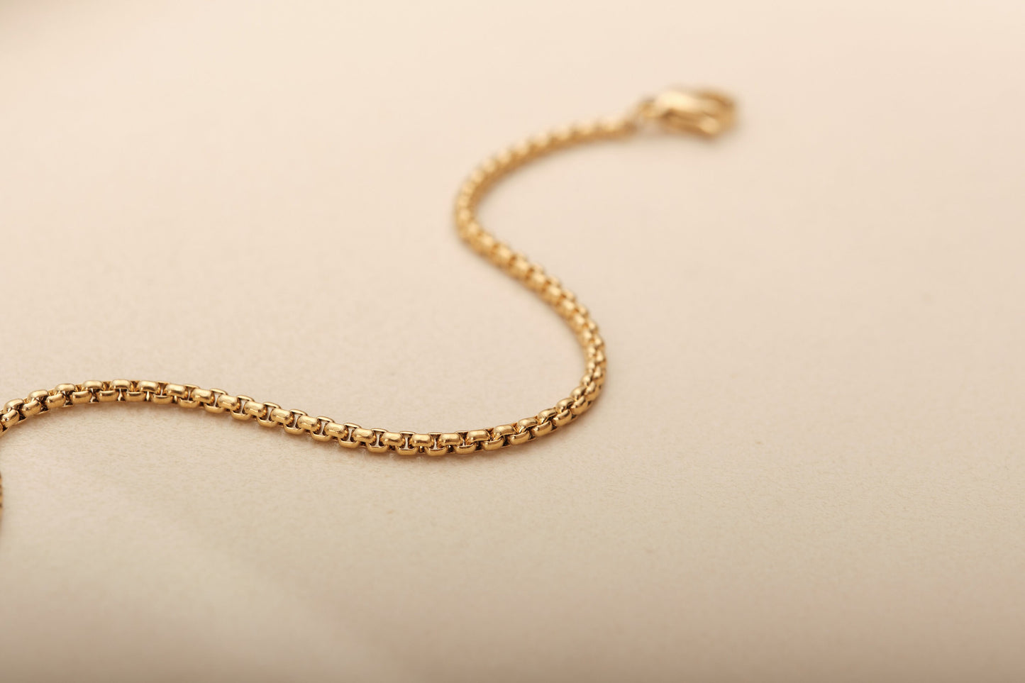 18K Gold Dainty Bracelet, Gold Chain Bracelet, Dainty Chain Bracelet, Dainty Bracelet, Twist Chain Bracelet, Sequin Chain Bracelet, Gift