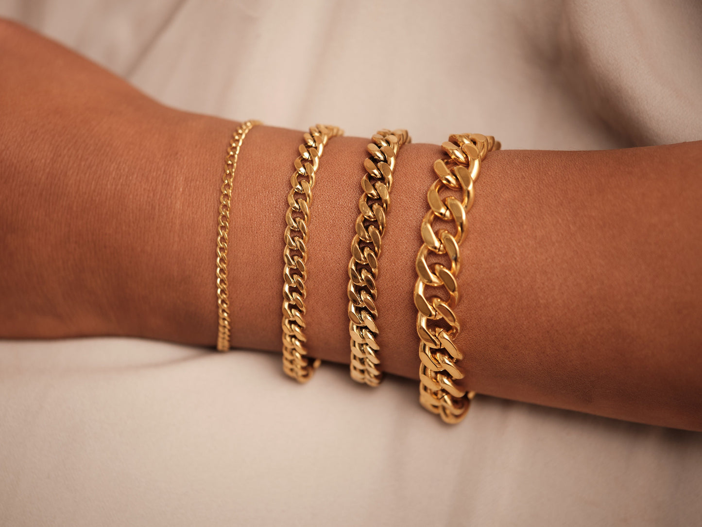 18k Gold Cuban Link Chain Bracelet Gold Curb Chain Bracelet Gift Miami Cuban Bracelet Cuban Chain Bracelet For Women Gold Bracelet Gold