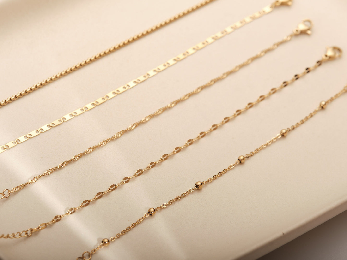 18K Gold Dainty Bracelet, Gold Chain Bracelet, Dainty Chain Bracelet, Dainty Bracelet, Twist Chain Bracelet, Sequin Chain Bracelet, Gift