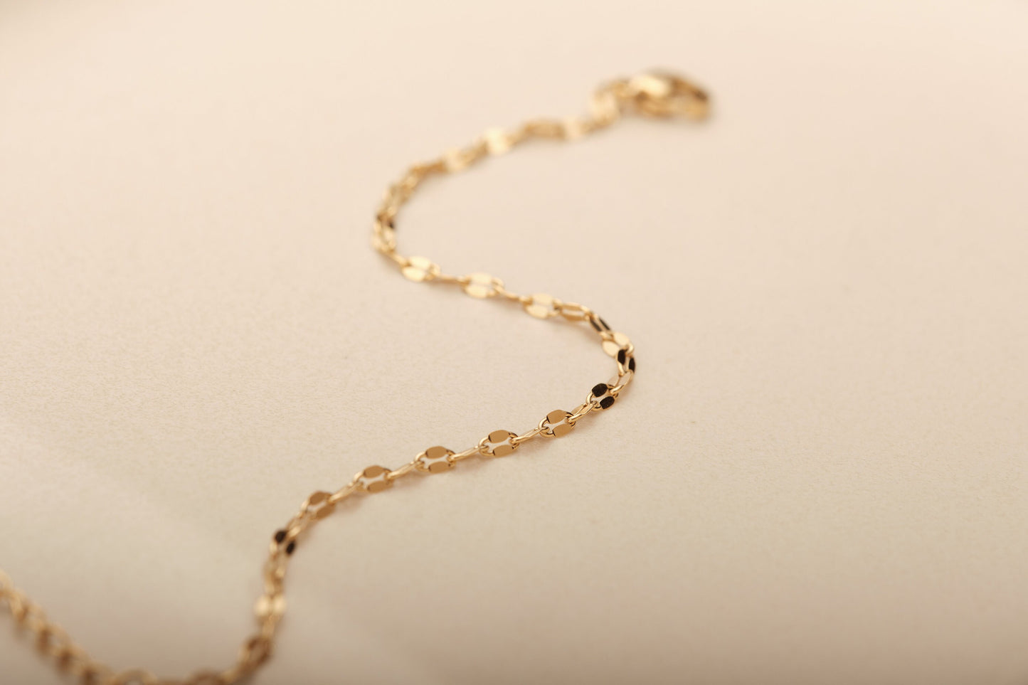 18K Gold Dainty Bracelet, Gold Chain Bracelet, Dainty Chain Bracelet, Dainty Bracelet, Twist Chain Bracelet, Sequin Chain Bracelet, Gift