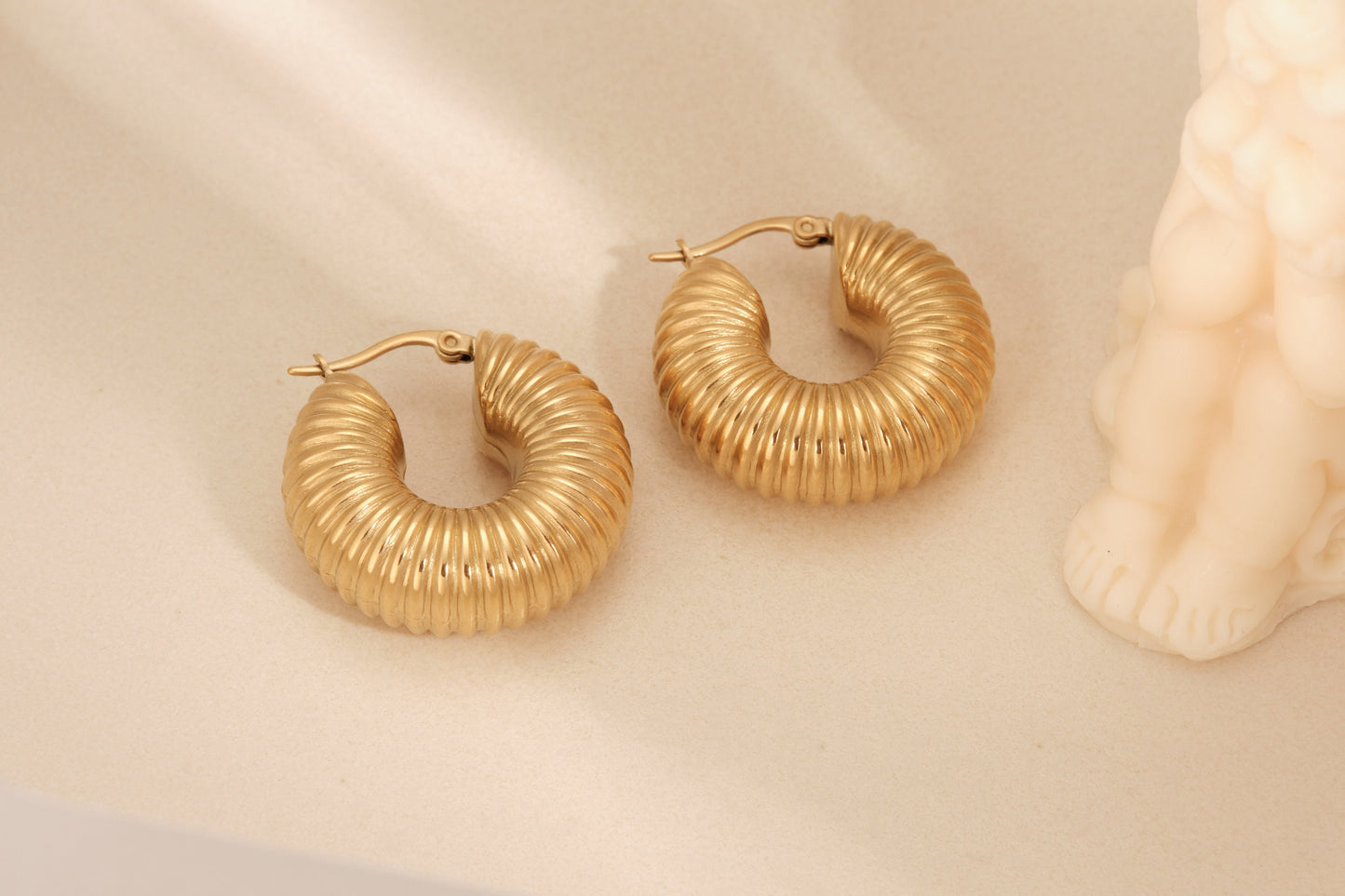 18K Gold Chunky Croissant Earrings, Gold Croissant Earrings, Gold Chunky Hoops, Thick Tube Earrings, Statement Earrings, Thick Hoop Earrings