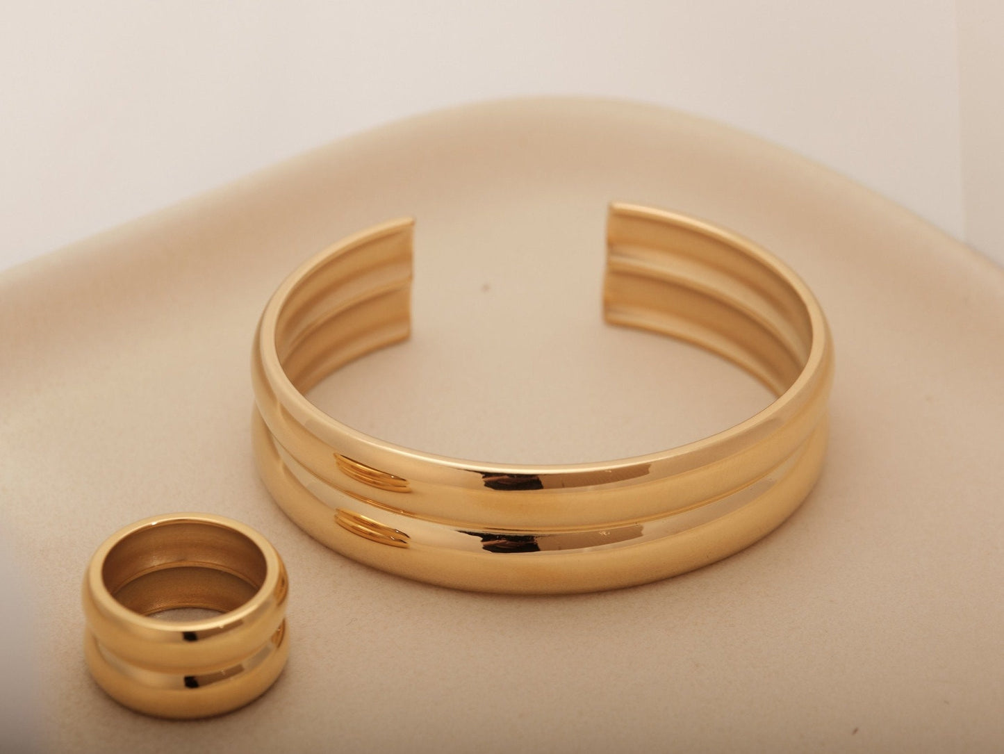 Gold Double Ring, Gold Ring, Wide Band, Thick Ring, Chunky Ring, Chic Ring, Statement Ring, Bubble Ring, Gold Trendy Ring, Cute Ring, Gift