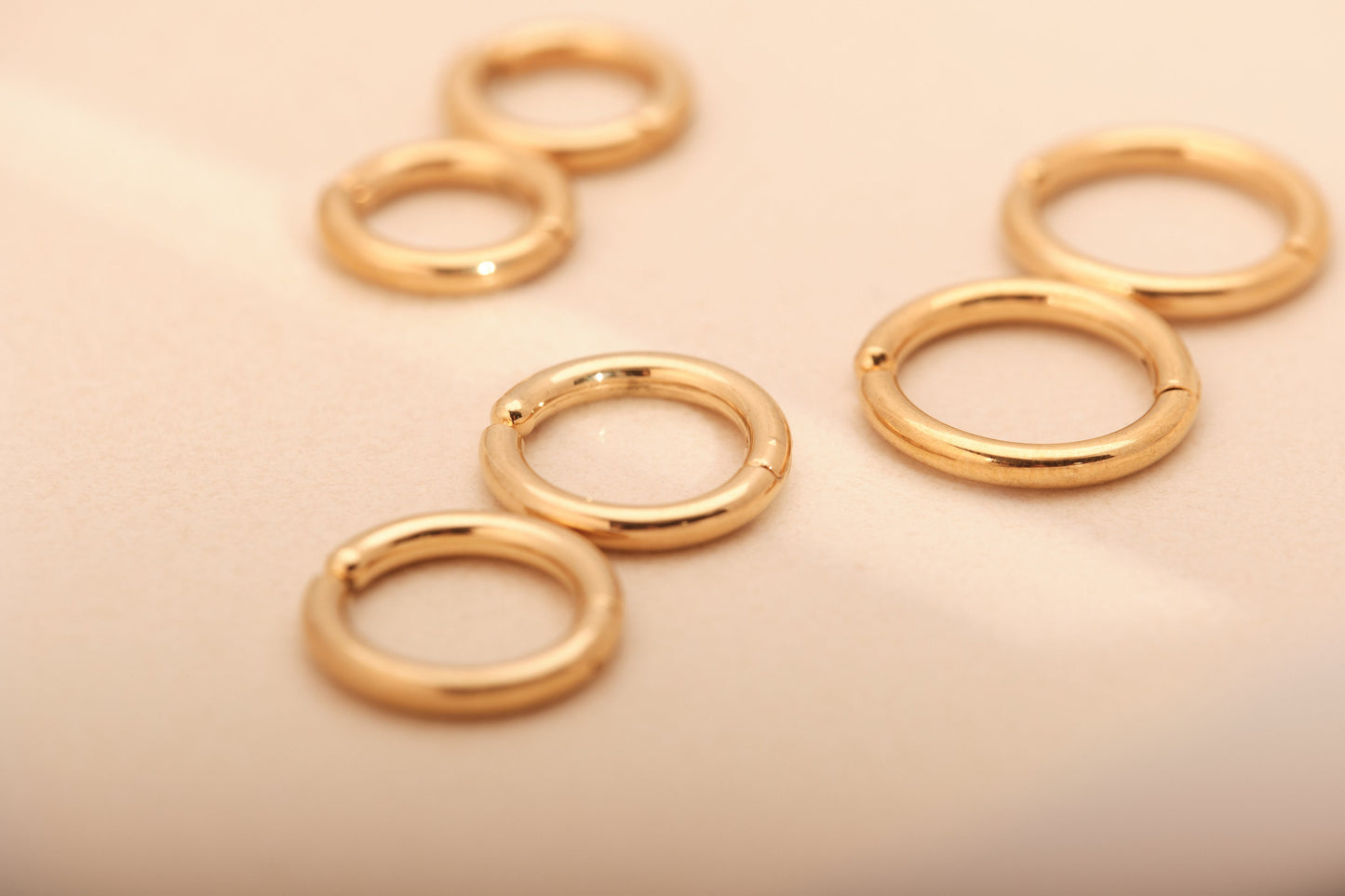 Gold Small Huggie hoop earring, gold hoop earrings, thick hoop earrings, Gold Huggies, chunky Huggie, Silver Huggies, Silver Earrings, Clip