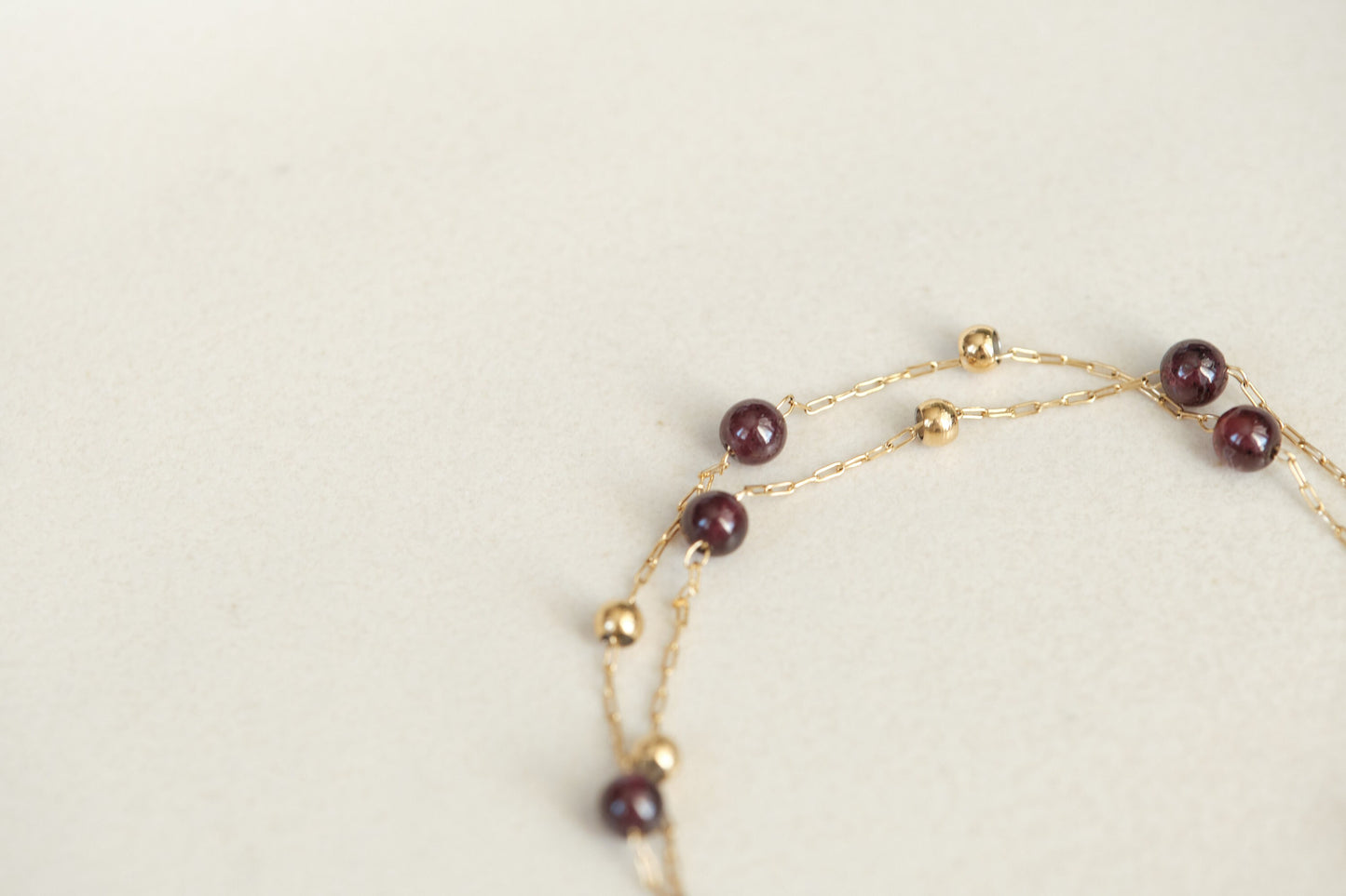 18k gold Garnet beads bracelet, double chain bracelet, double layer bracelet, garnet bracelet, birthstone garnet jewelry, gold bracelet