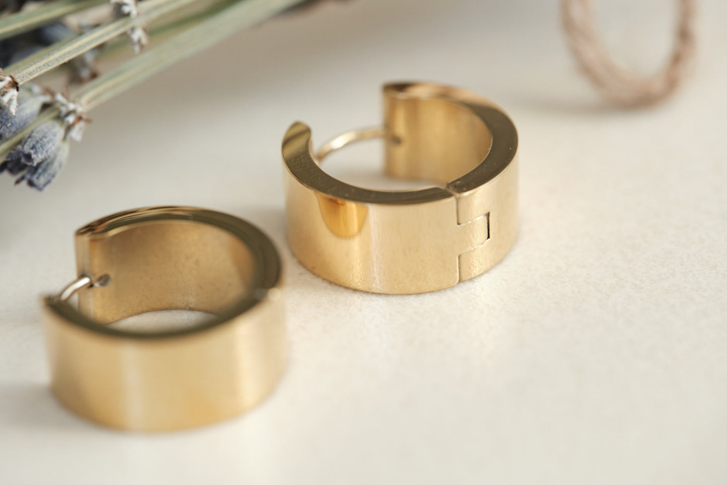 Gold Wide hoop earring hypoallergenic, gold hoop earrings, thick hoop earrings, Gold Huggie Hoop Earrings, chunky Huggie, WATERPROOF hoops