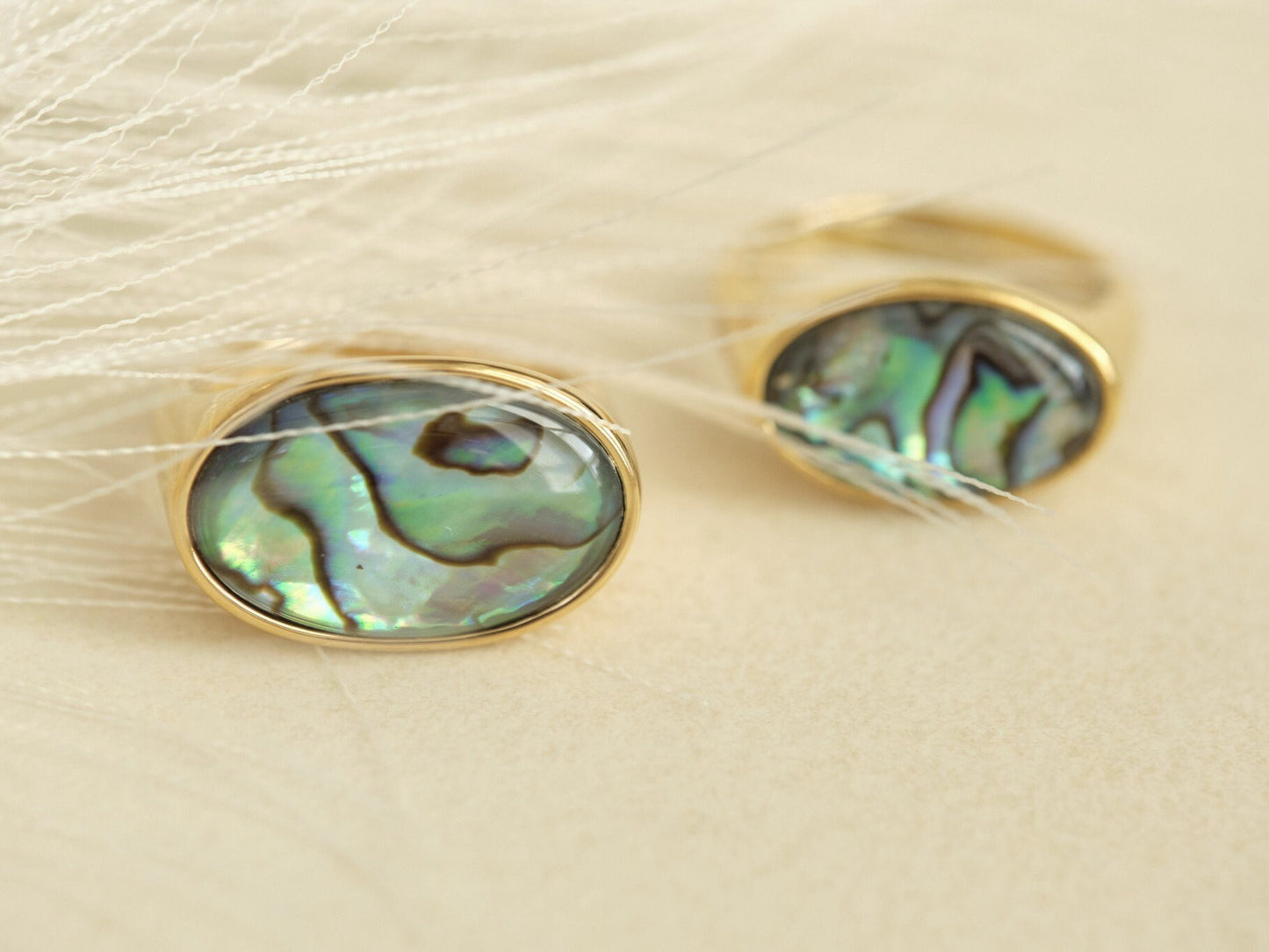 Gold Abalone Mother of Pearl Ring, Abalone Ring, Gold Ring, Chunky Ring, Statement Ring, Vintage Ring, Thick Shell Ring, Abalone Shell Ring