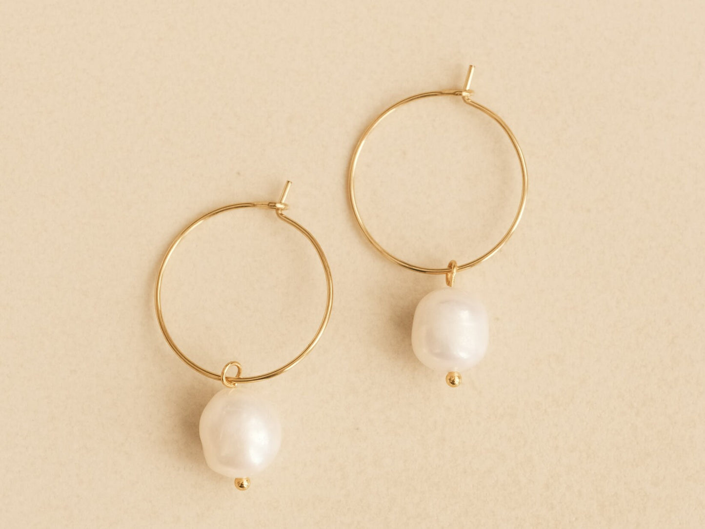 Large Pearl Hoops, Freshwater Pearl Earring, Hoop Pearl Earring, Pearl Dangling Hoops, Bridesmaids Gift, Bridal Earrings, Minimalist Hoops