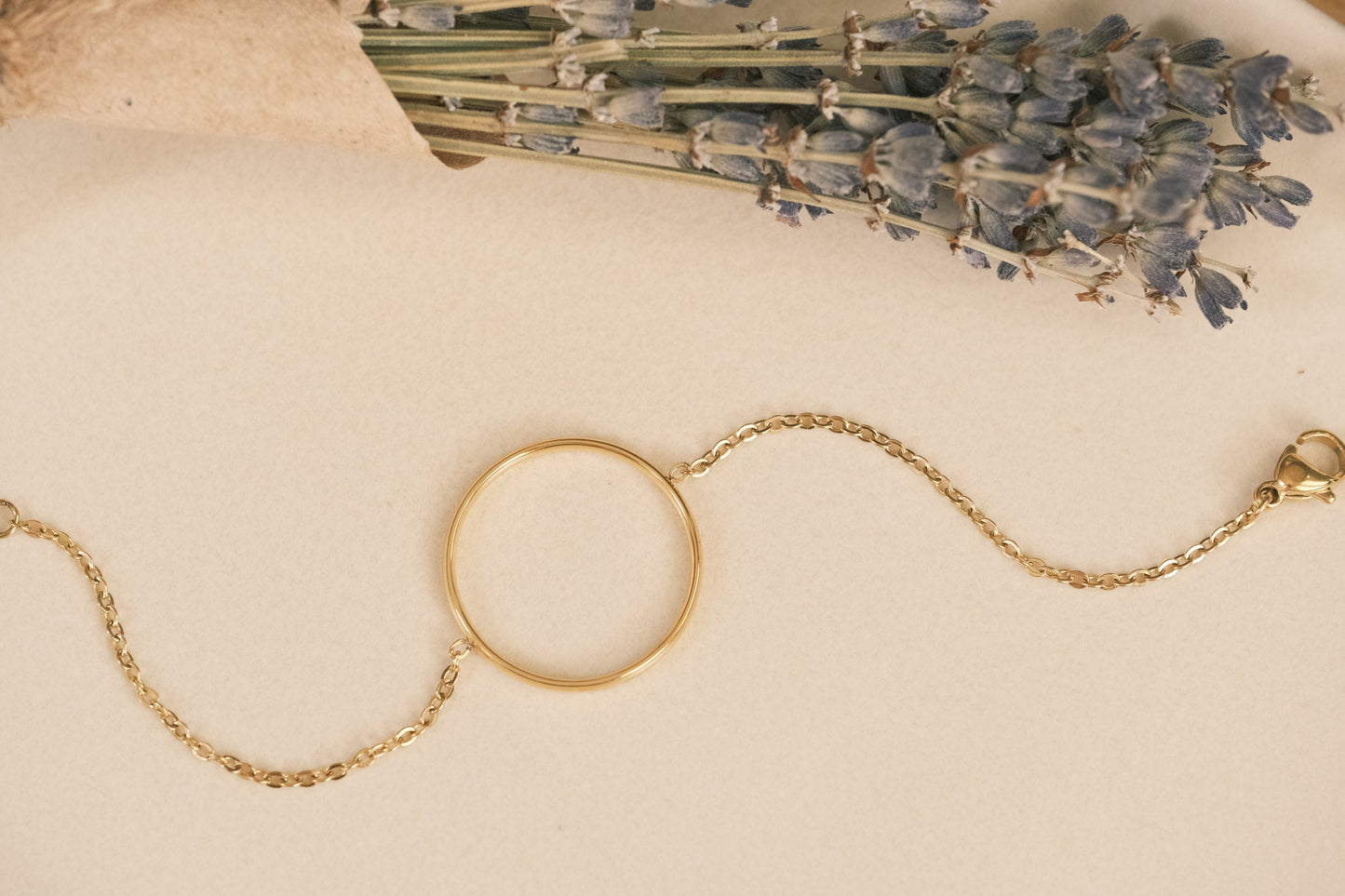 Gold Eternal Circle Bracelet, Gold Bracelet, Large Circle Bracelet, Dainty Bracelet, Gold Bracelet Gift, Bracelet Gift for Daughter from Mom