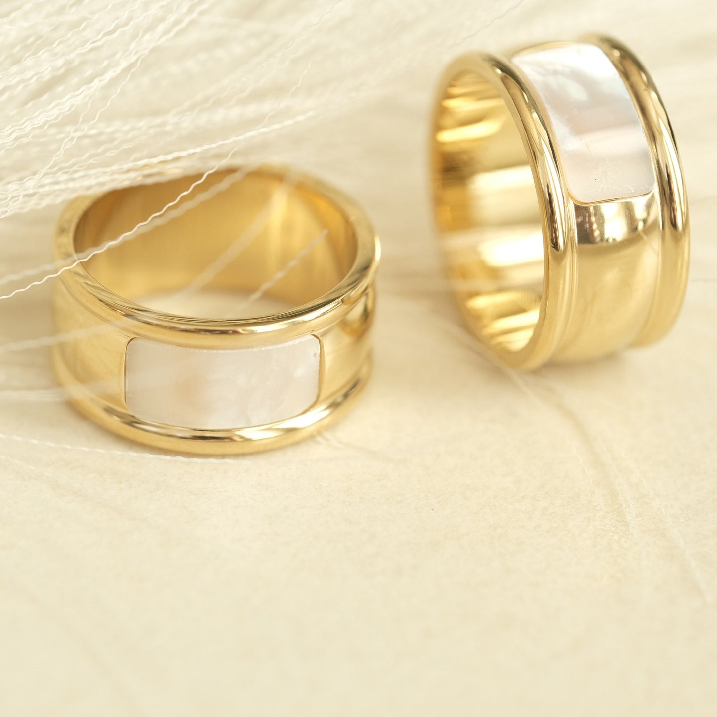 Chunky Gold Ring, Real Mother of Pearl Ring, Thick Ring, Gold Ring, White Mother of Pearl Band Ring, Gemstone Ring, Statement Ring, Chic