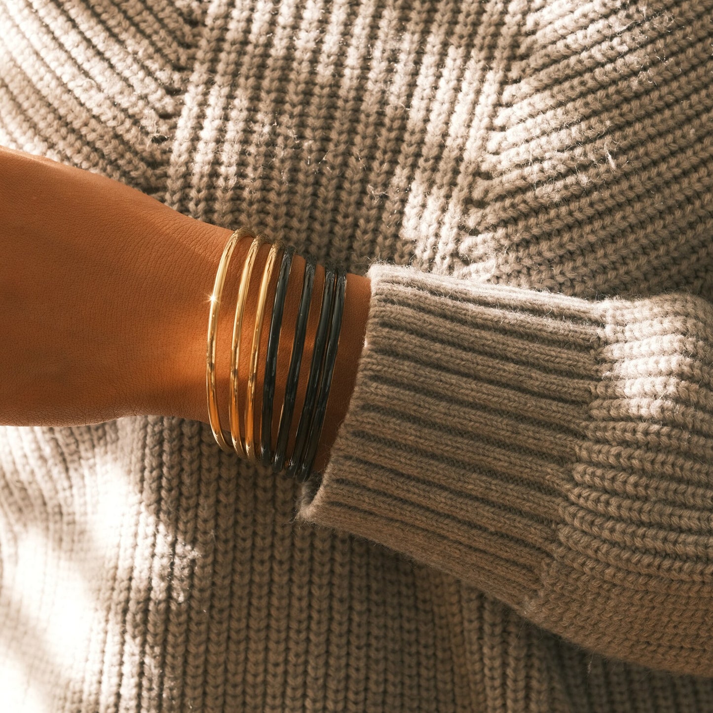 Black Bangle Bracelet, Gold Black Bangle for Women Plain Bangle Classic Slip On Bangle Tarnish Free Bangle Stackable Bangles Stacking Bangle