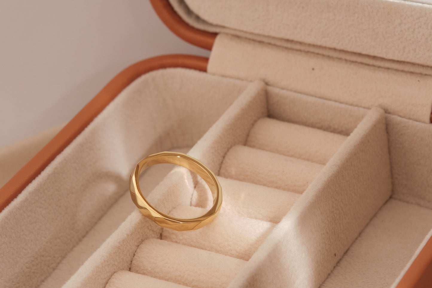 18K Gold Rough Faceted Wedding Ring Textured faceted Ring Gold Hammered Ring Textured Ring Extra Shine Gold Ring Textured Band Gold Ring