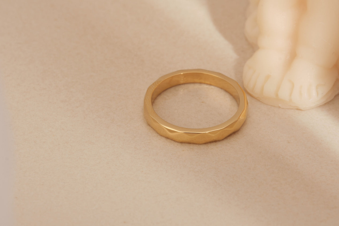 18K Gold Rough Faceted Wedding Ring Textured faceted Ring Gold Hammered Ring Textured Ring Extra Shine Gold Ring Textured Band Gold Ring